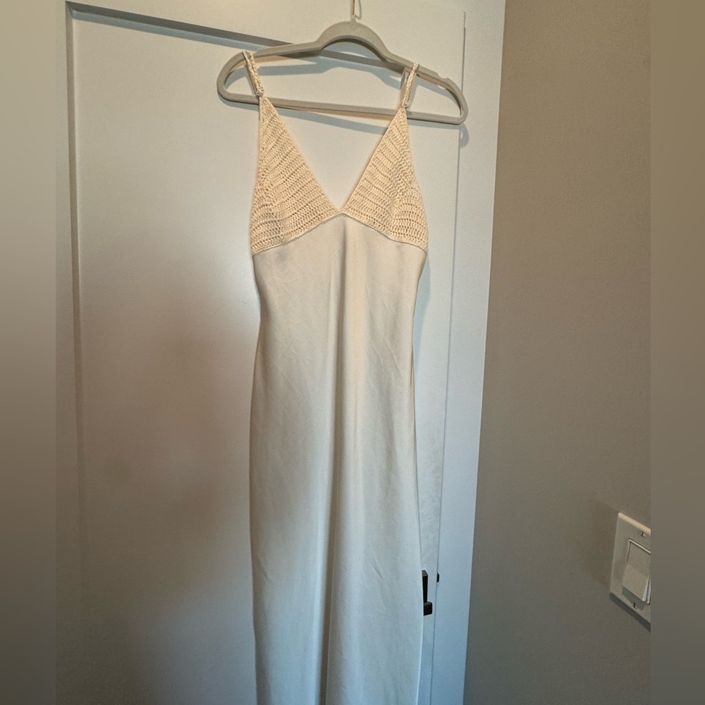 Perfect world satin maxi dress - Picture 4 of 5